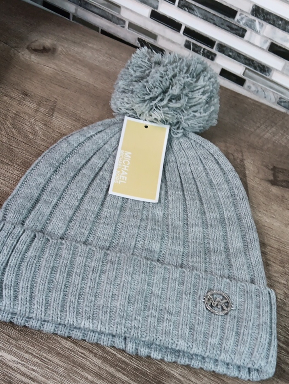 MK Micheal Kors Grey Blended NWT Ladies Beanie Hat With Pompom